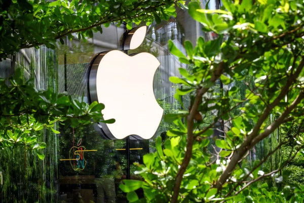 Apple’s 2025 Sustainability Playbook: Plastic-Free Packaging, Cleaner Supply Chains, and Nature-Based Climate Action