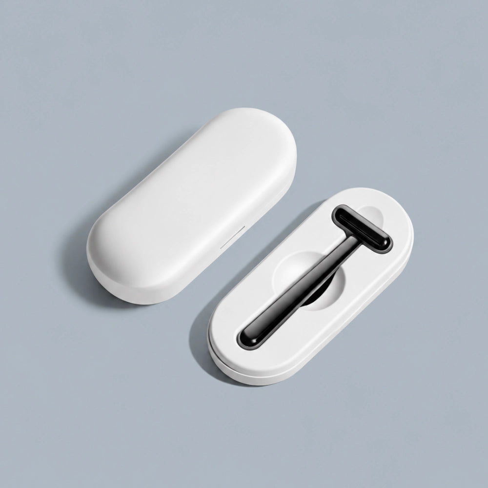 White Flip-Top Capsule Razor Case Wholesale